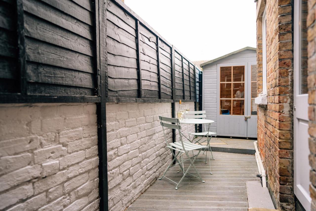 Sanctuary-By-Sea Daire Worthing Dış mekan fotoğraf